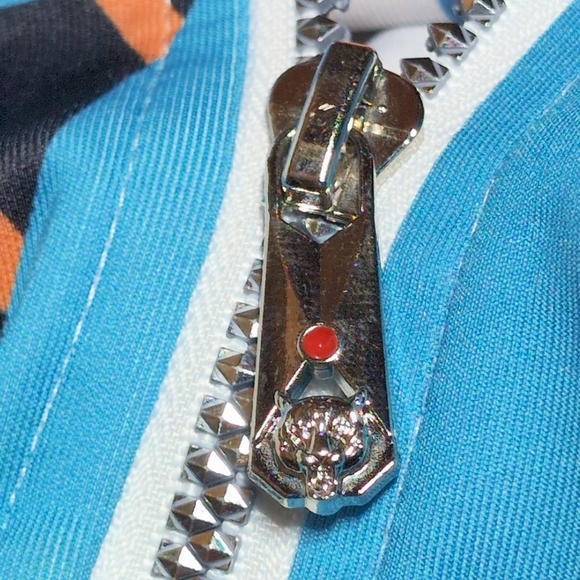 Silversilk L Wolf Zipper Geometric Patterned Jacket - Picture 5 of 7